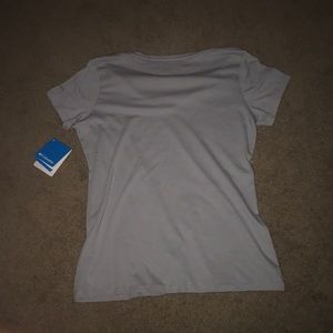 Columbia Tops - Columbia size large women’s T-shirt NWT Columbia Tops - Columbia size large women’s T-shirt NWT